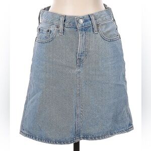 ❌ (stolen) Levi’s denim skirt